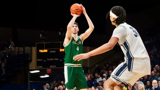 Mo Habhab shooting a basketball at Toledo, Feb. 21