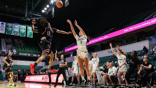 Brooklyn Thrash shoots a contested three-point jump shot at home against Arkansas State, Feb. 7, 2026