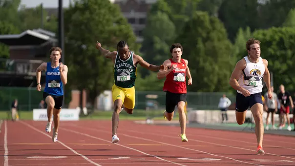 Bamidele Ajayi 2025 outdoor season sprint
