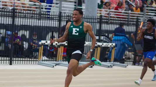 Tajay Roberts 2025 outdoor season hurdles