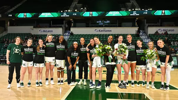 2026 Women's basketball team with the senior class before facing Ohio, March 4, 2026