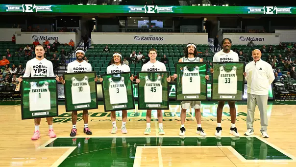 MBB Senior Day Players Picture, vs. BGSU, March 6, 2026