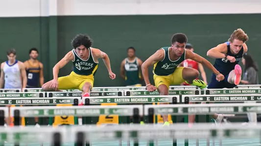 Leo Ignacio and Kayenn Mabin hurdles at Bob Parks Memorial Jan. 24, 2026