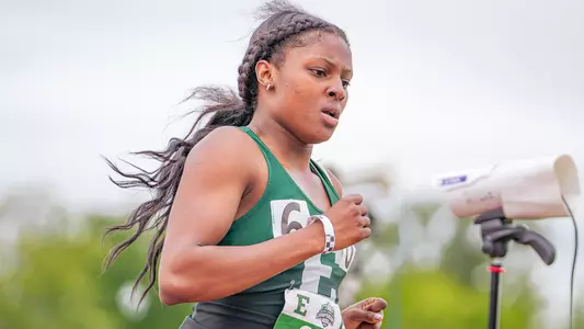 Shamoya Clemetson running the heptathlon 800m at the 2026 MAC Outdoor Championships May 15, 2026
