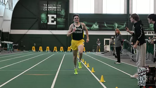 Sam Peterson running the mile at Bob Parks Memorial Jan. 24, 2026