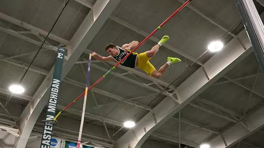 Sam Vesperman pole vault at Bob Parks Memorial Jan. 24, 2026