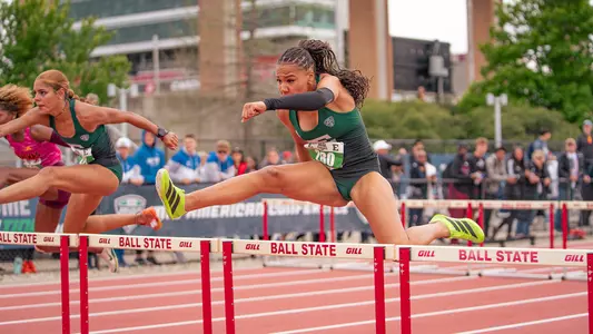 Mariah Taylor running the 100m hurdles at the MAC Outdoor Championships 2026