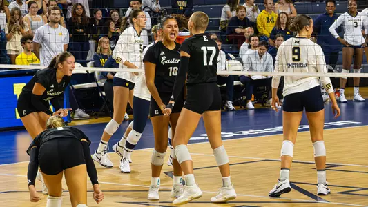 Azra Eriç celebrates a block with Taeley Mahler at Michigan, Sept. 17, 2026