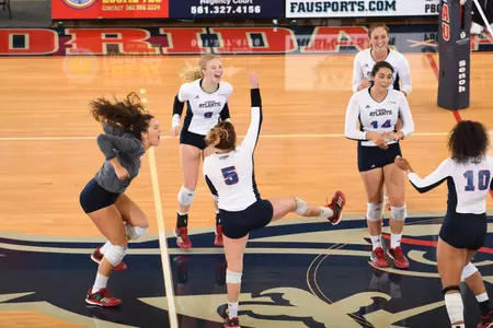The FAU volleyball team clinched its fourth straight winning season on Friday night.