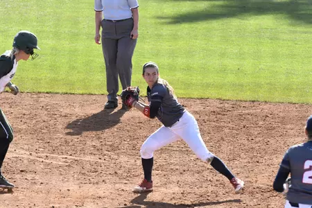 Samantha Lageyre and the Owls head to New Mexico State and UTEP.