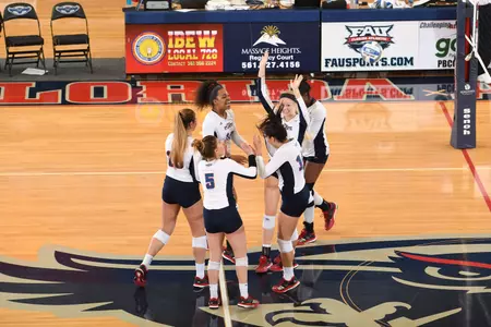 2017 FAU Volleyball vs Western Kentucky group celebratio