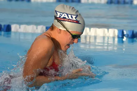 2017 FAU Men's & Women's Swimming Photo Day