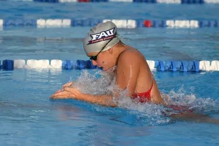 2017 FAU Men's & Women's Swimming Photo Day
