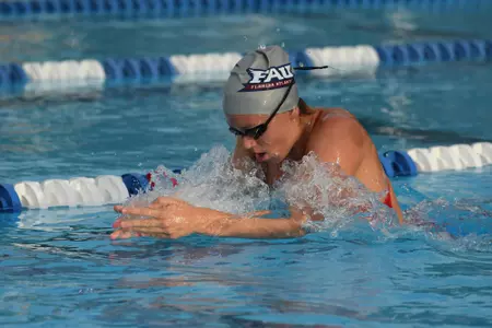 2017 FAU Men's & Women's Swimming Photo Day