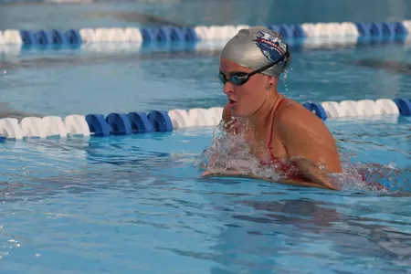2017 FAU Men's & Women's Swimming Photo Day