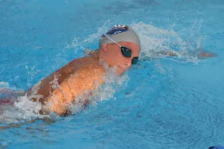 2017 FAU Men's & Women's Swimming Photo Day