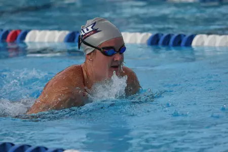 2017 FAU Men's & Women's Swimming Photo Day