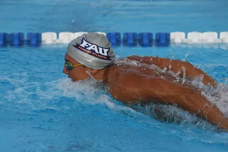 2017 FAU Men's & Women's Swimming Photo Day