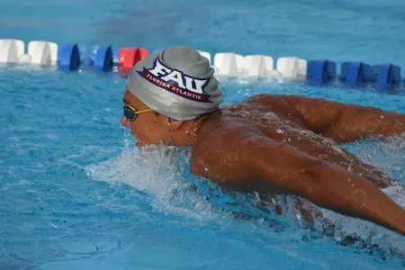 2017 FAU Men's & Women's Swimming Photo Day