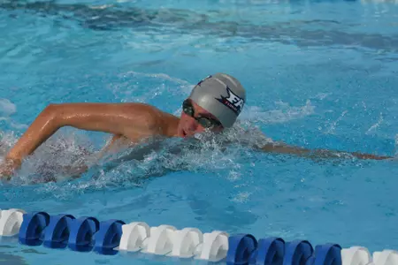 2017 FAU Men's & Women's Swimming Photo Day