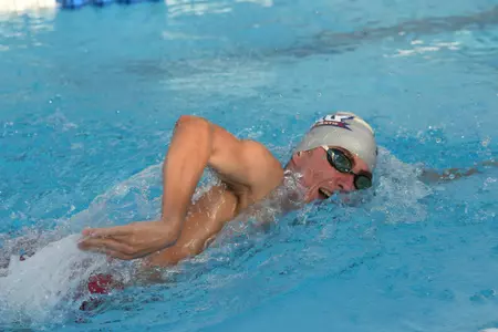 2017 FAU Men's & Women's Swimming Photo Day