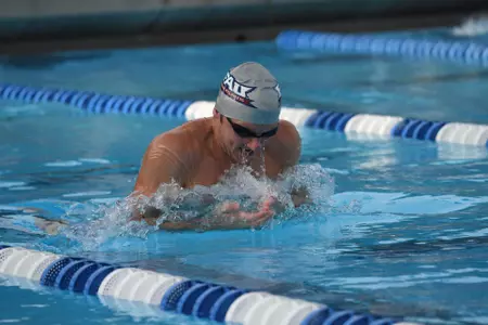 2017 FAU Men's & Women's Swimming Photo Day