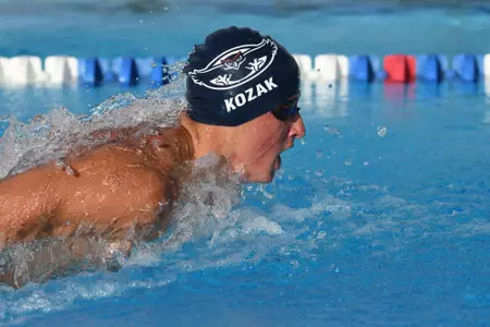 2017 FAU Men's & Women's Swimming Photo Day