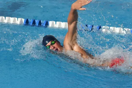 2017 FAU Men's & Women's Swimming Photo Day