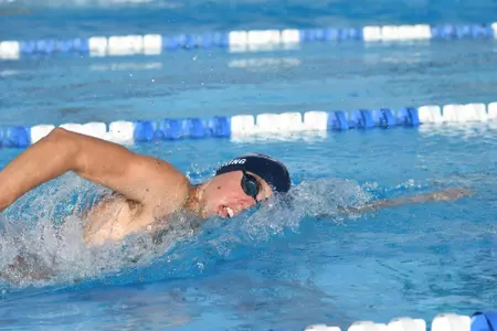 2017 FAU Men's & Women's Swimming Photo Day