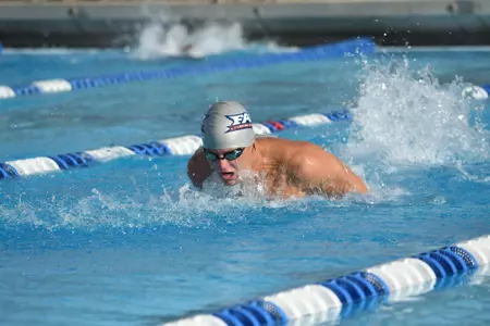 2017 FAU Men's & Women's Swimming Photo Day
