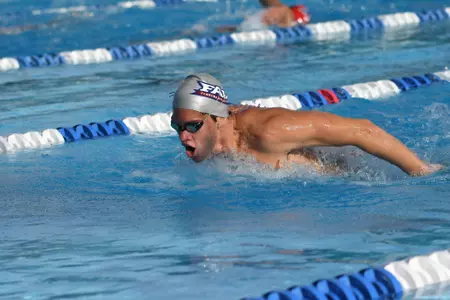 2017 FAU Men's & Women's Swimming Photo Day