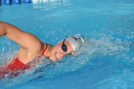 2017 FAU Men's & Women's Swimming Photo Day