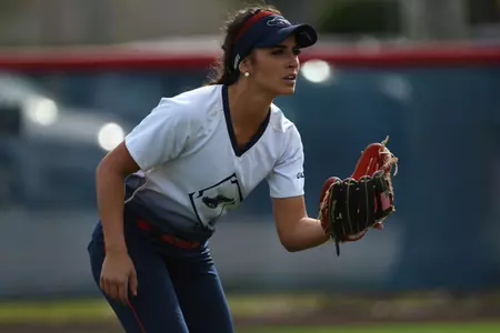 Senior left fielder Amanda Peck