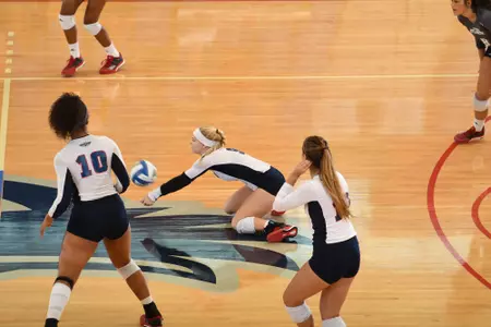 2017 FAU Women's Volleyball vs Stetson