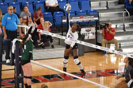 2017 FAU Women's Volleyball vs Stetson
