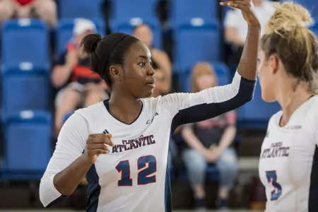 2017 FAU Women's Volleyball vs Stetson