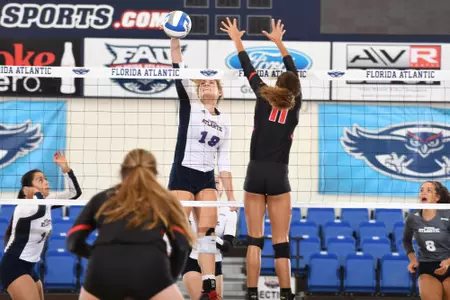 2017 FAU Volleyball vs Western Kentucky