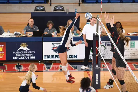 2017 FAU Volleyball vs Western Kentucky