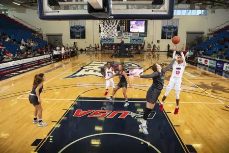 2019 FAU Women's Basketball vs Nova Southeastern