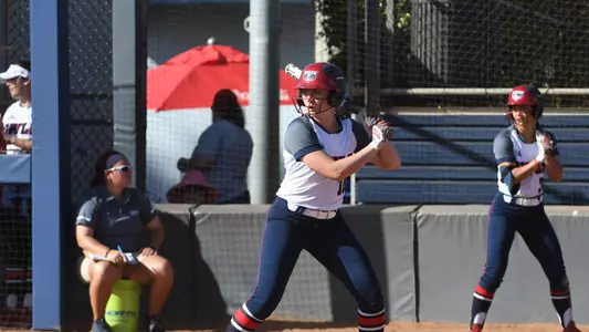 2019 FAU Softball FAU "First Pitch" Classic Fayth Davis 2019