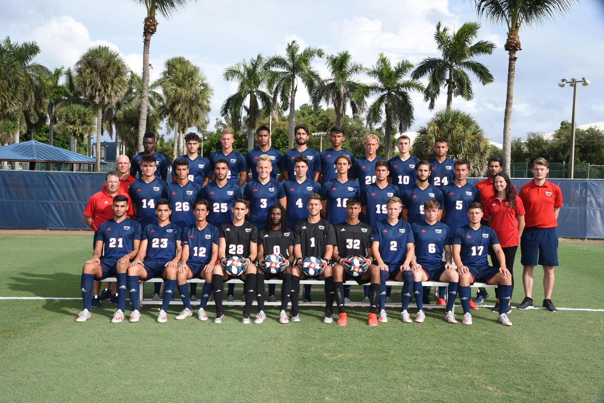 2019 FAU Men's Soccer Photo Day 2019 Team Photo