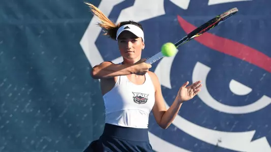 2020 FAU Women's Tennis Photo Day Natalie Kallmunzerova