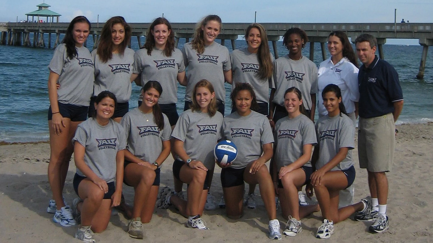 2005 FAU Volleyball Team Photo