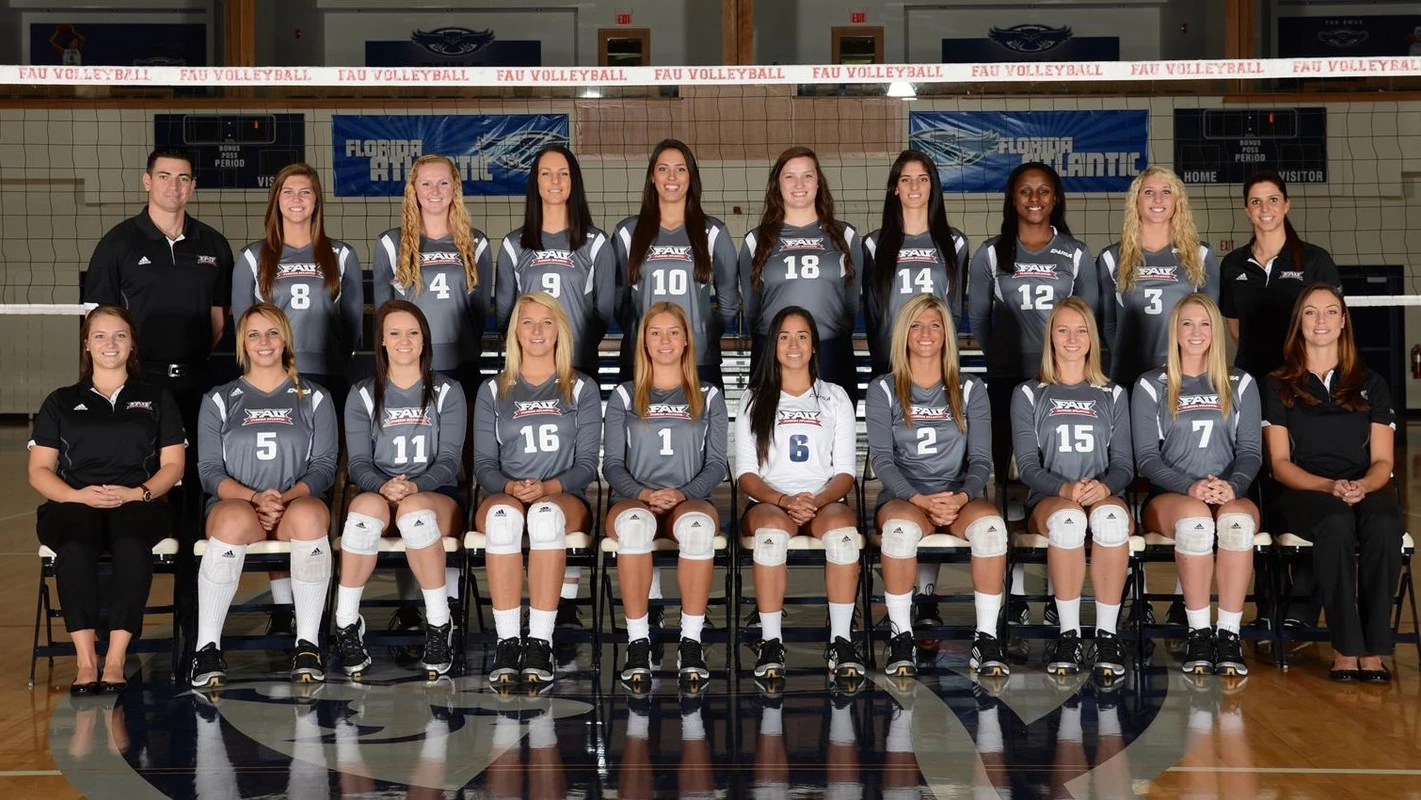 2013 FAU Volleyball Team Photo