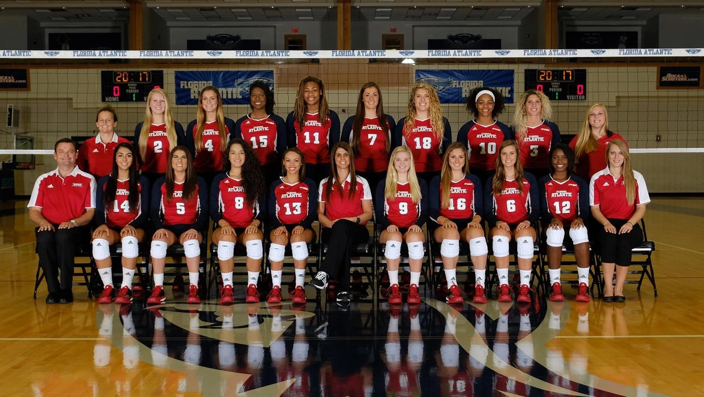 2017 FAU Volleyball Team Photo