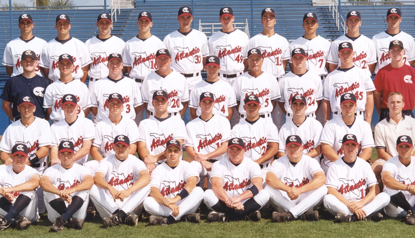 2000 Baseball Team Picture
