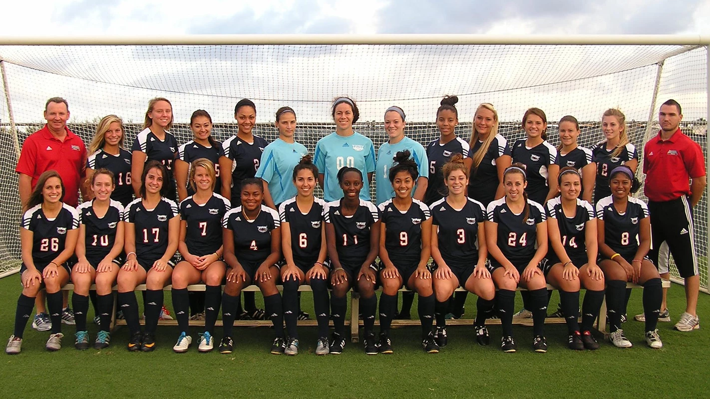 2011 Women's Soccer Team Picture