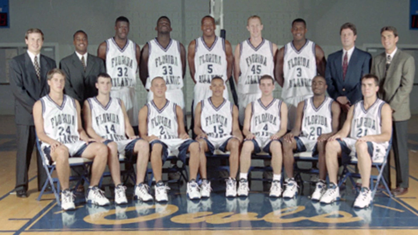 1996-97 MBB Team Photo