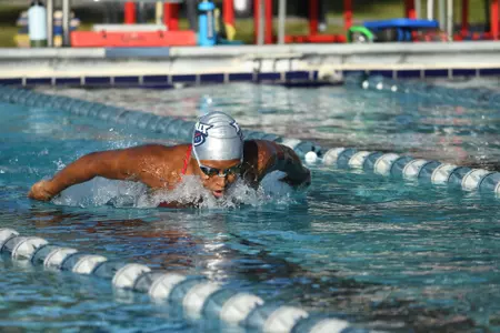 2021 FAU Swimming & Diving Photo Day