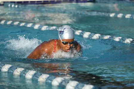 2021 FAU Swimming & Diving Photo Day